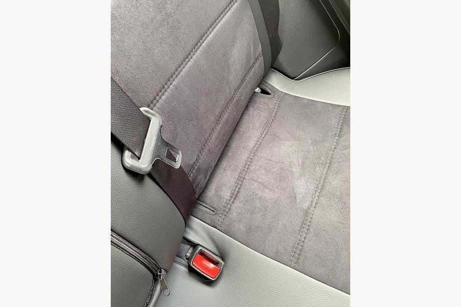 Nissan Qashqai 2014–2021 Autostoelhoezen eco-leer+stof+Alcantara Antara A001 (complete set, volledig interieur) Foto 5
