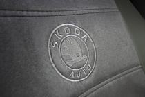 Skoda Octavia II A5 2006–2010 Autostoelhoezen eco-leer+stof+Alcantara Antara A001 (complete set, volledig interieur) foto 5