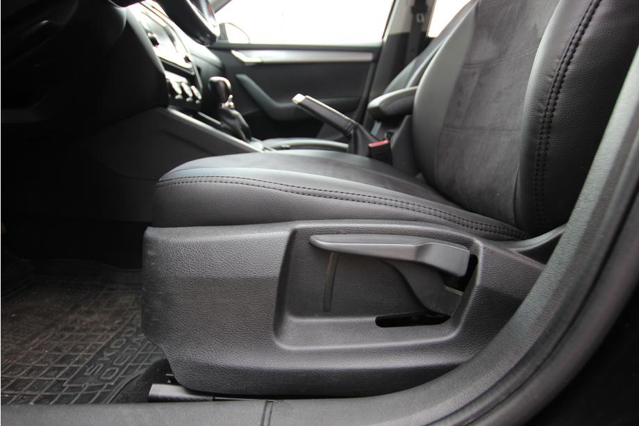Skoda Octavia III A7 2013–2019 Autostoelhoezen eco-leer+stof+Alcantara Antara A001 (complete set, volledig interieur) Foto 13