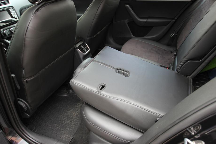 Skoda Octavia III A7 2013–2019 Autostoelhoezen eco-leer+stof+Alcantara Antara A001 (complete set, volledig interieur) Foto 15