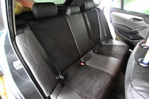 BMW X1 E84 2009–2015 Autostoelhoezen eco-leer+stof+Alcantara Antara A001 (complete set, volledig interieur) foto 1
