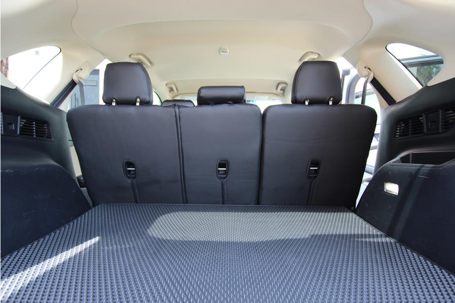 Ford Edge 2014–2024 Autostoelhoezen eco-leer+stof+Alcantara Antara A001 (complete set, volledig interieur) Foto 3