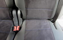 Volkswagen Caddy 2010–2015 Autostoelhoezen kunstleer + stof + alcantara Antara A001b (complete set voor het hele interieur) foto 6