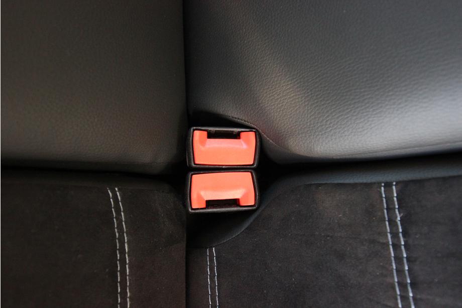 Ford Focus III 2011–2017 Autostoelhoezen eco-leer+stof+antara Antara A001g (complete set voor het interieur) Foto 3