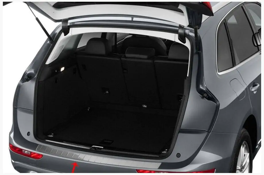 Audi Q5 2017–2025 RVS achterbumperbeschermer (OmsaLine) Image
