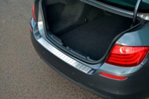BMW 5 Serie F10/F11 2010–2016 OmsaLine achterbumper beschermstrip (SD, RVS) foto 7