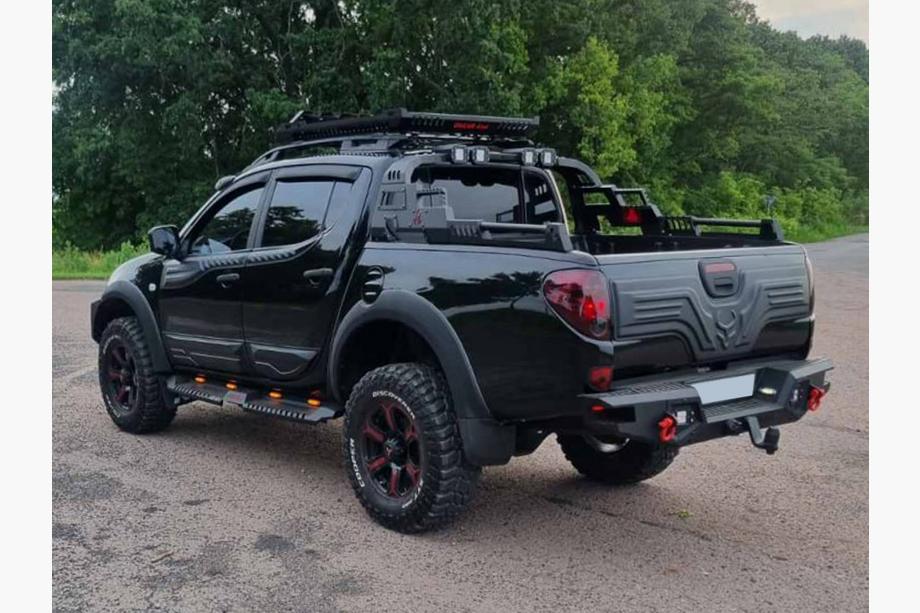 Mitsubishi L200 2015–2024 Bagagekorf voor Dakar rollbar (100x100 cm) Foto 11