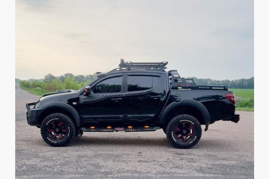 Mitsubishi L200 2015–2024 Bagagekorf voor Dakar rollbar (100x100 cm) Foto 6