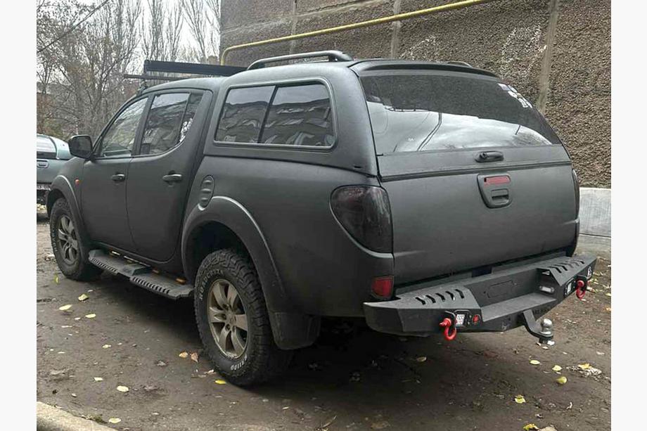 Mitsubishi L200 2006–2015 Trekhaak voor Dakar-bumper Foto 2