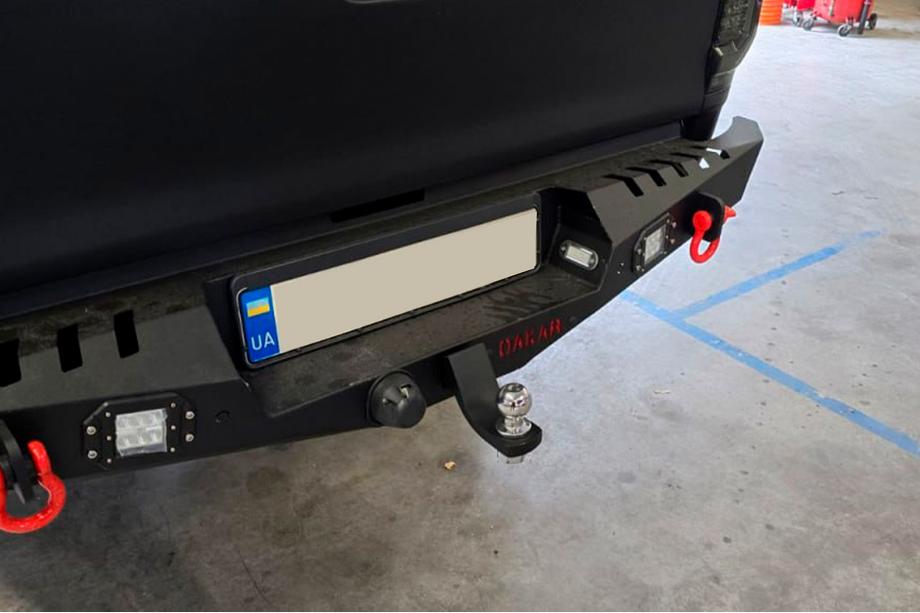 Toyota Hilux 2006–2015 Trekhaak voor Dakar-bumper Foto 2
