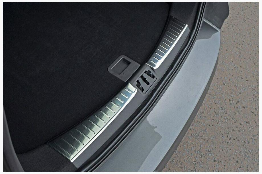 Ford Kuga/Escape 2013–2019 RVS kofferdrempelbeschermer 2016-2019 (2-delig) Image