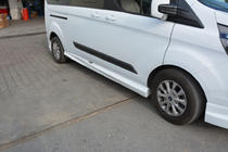 Ford Custom 2013–2022 Sideskirts (set van 2, spuitklaar) foto 2