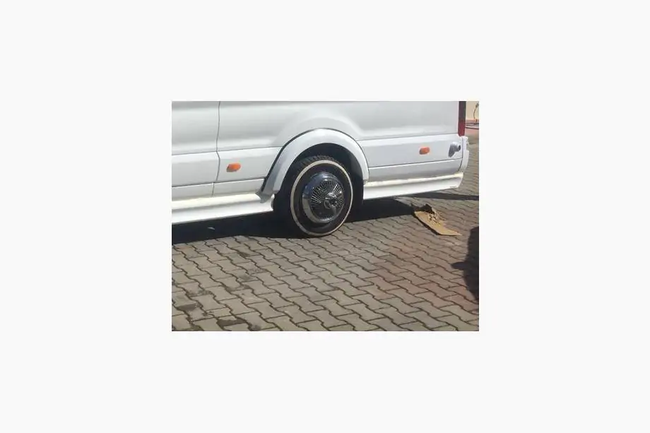 Ford Transit 2014– Zijskirts achterdeel (spuitklaar) Image