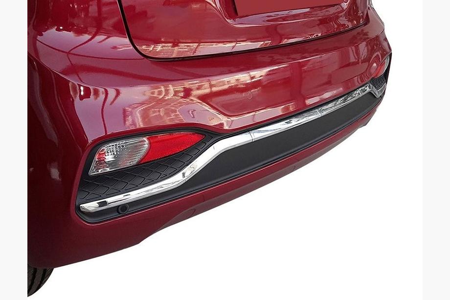 Hyundai I-20 2014–2020 Achterbumper eindkap 2018-2020 (RVS) Foto 1