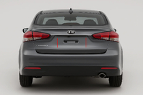 Kia Cerato 3 2013–2018 Kentekenlijst boven kenteken voor Sedan (RVS) foto 1