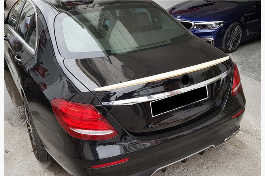 Mercedes E-class W213 2016–2023 DPT spoiler Foto 1