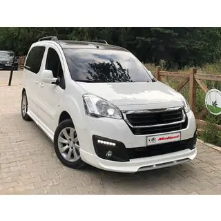 Frontlip 2015-2018 (spuitklaar) foto 1