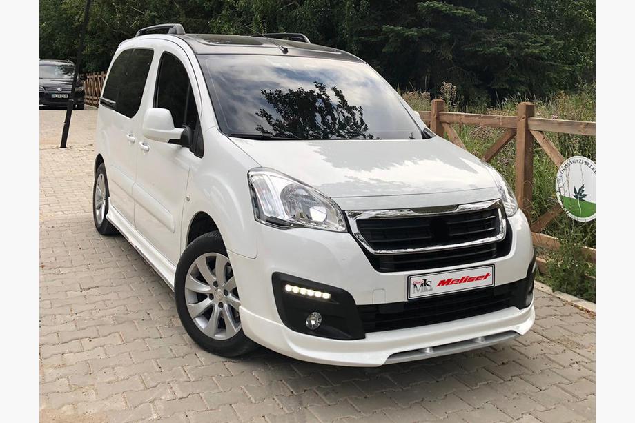 Peugeot Partner Tepee 2008–2018 Frontlip 2015-2018 (spuitklaar) Image