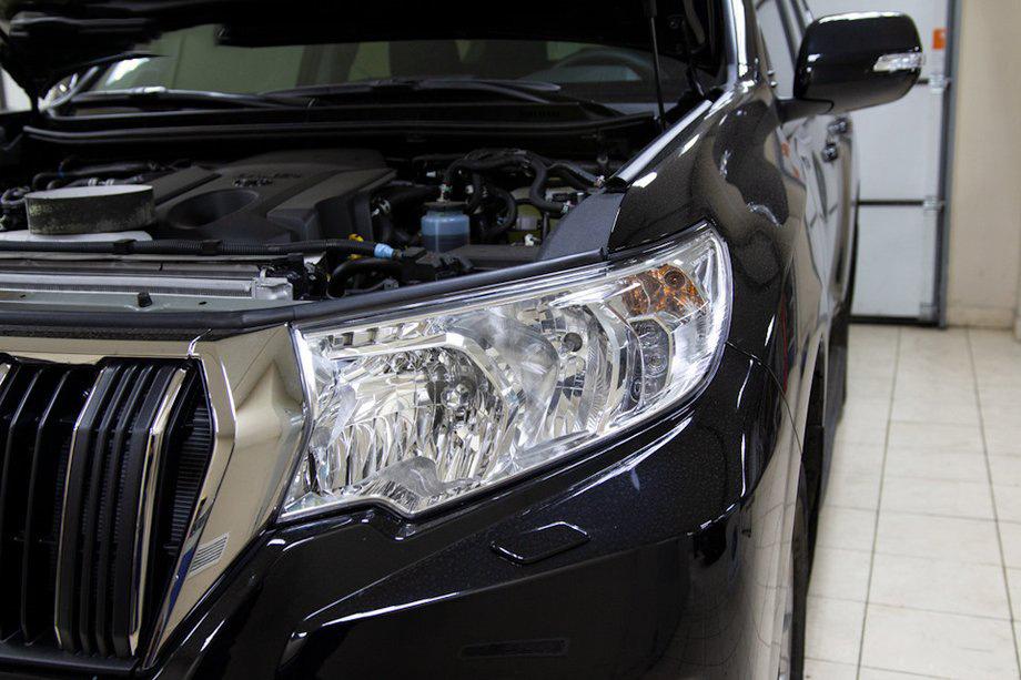 Toyota Land Cruiser Prado 150 2009–2023 Koplampwimpers (bestuurderszijde, voor reflector-koplamp) Foto 1