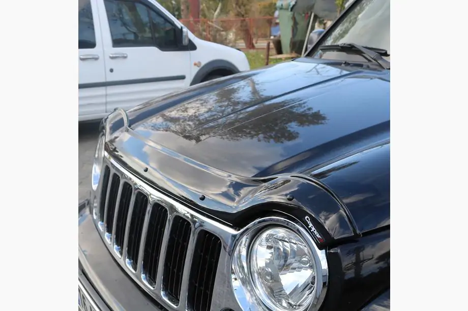 Jeep Cherokee/Liberty 2002–2007 Motorkapdeflector (EuroCap) Image