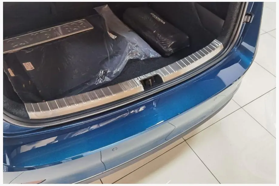 Skoda Scala 2018– Achterbumperbeschermer OmsaLine (RVS) Image