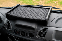 Mercedes Sprinter W901/902/903/904/905 1995–2006 Dashboardplank (2000-2006, zwart met zwart stiksel) CDI foto 1