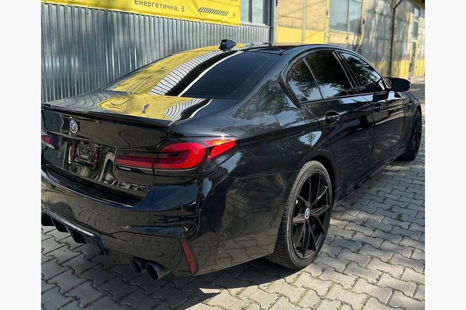 BMW 5 Serie G30/G31 2017–2023 Facelift ombouwset (naar M5 F90 2021) Foto 9