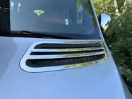Mercedes Sprinter W907/W910 2018– OmsaLine sierlijst voor luchtinlaat (2 stuks, RVS) foto 2
