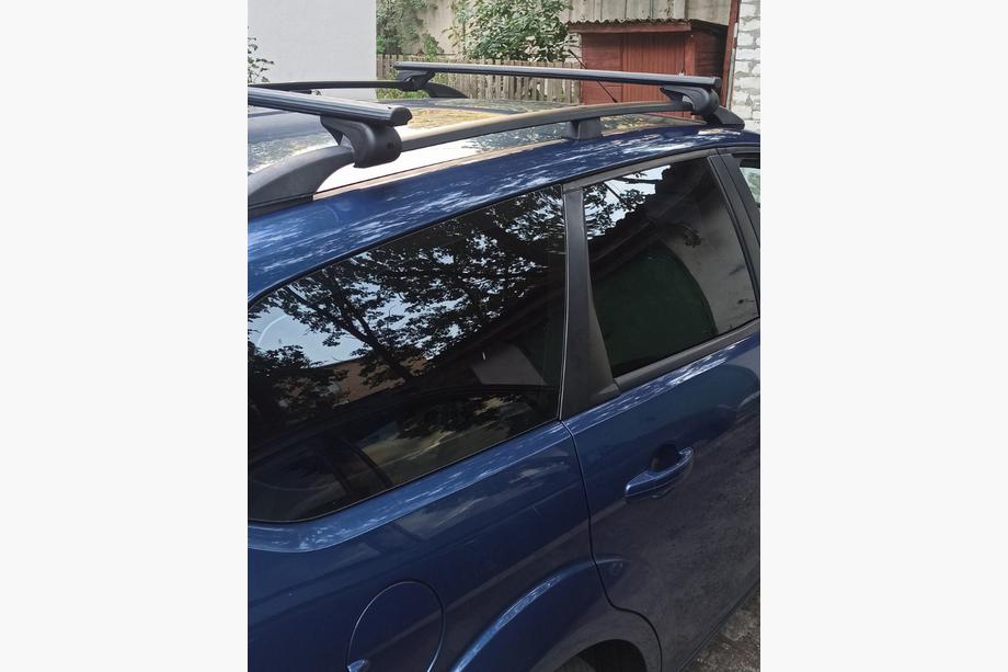 Ford Focus II 2008–2011 Dwarsdragers voor standaard dakrails, afsluitbaar met sleutel Bold Bar V1 (set 2 stuks) Foto 2