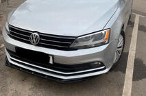 Volkswagen Jetta 2011–2018 Lip voorbumper lip (2010-2018, hoogglans zwart) foto 1