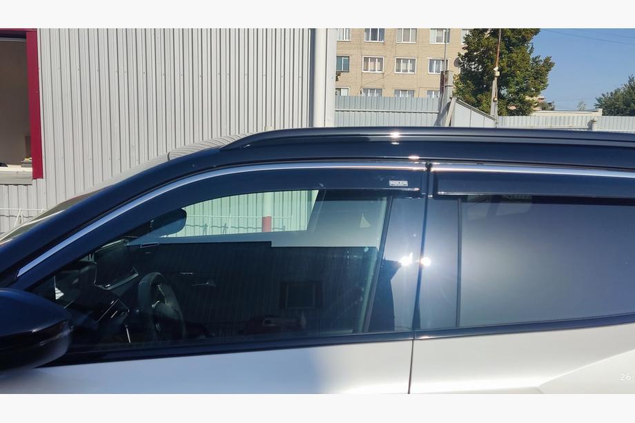 Peugeot 2008 2019– Raamwindschermen met chromen sierlijst (set van 4, Niken) Image