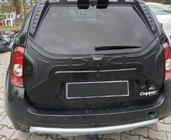 Dacia Duster 2008–2018 Kunststof sierlijst voor kofferklep foto 4