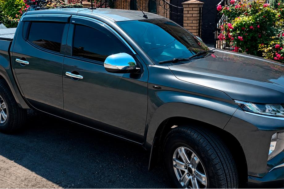 Mitsubishi L200 2015–2024 Raamwindschermen met chromen sierlijst (set van 4, Niken) Image
