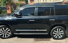 Toyota Land Cruiser 200 2007–2021 Raamwindschermen met chromen sierlijst (set van 4, Niken) foto 2