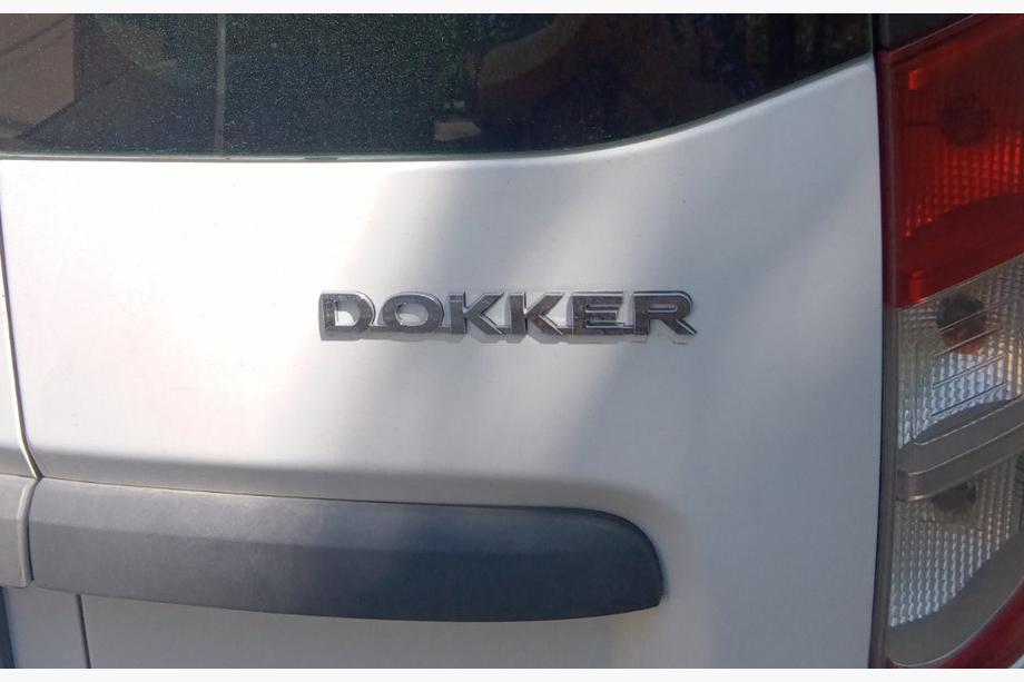 Dacia Dokker 2013–2022 Dokker modelaanduiding Foto 1