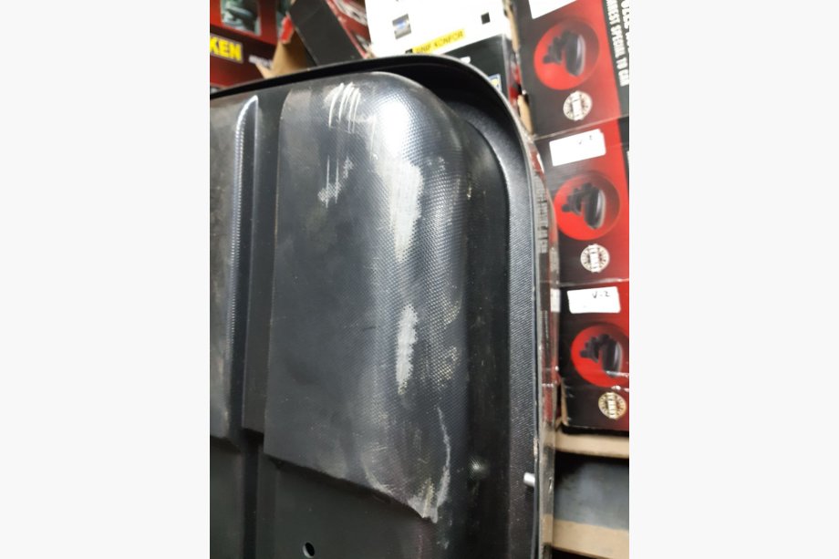 OPRUIMING! Dakkoffer RICH zwart hoogglans (500 l, KAPOT) Foto 8