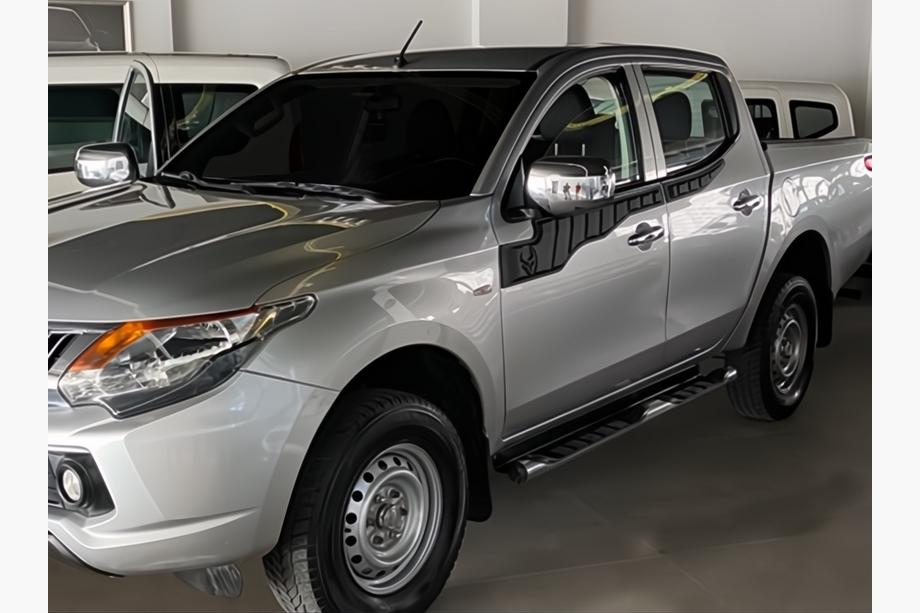 Mitsubishi L200 2015–2024 Bovenste deurlijsten 2015-2019 (4 stuks, ABS) Image