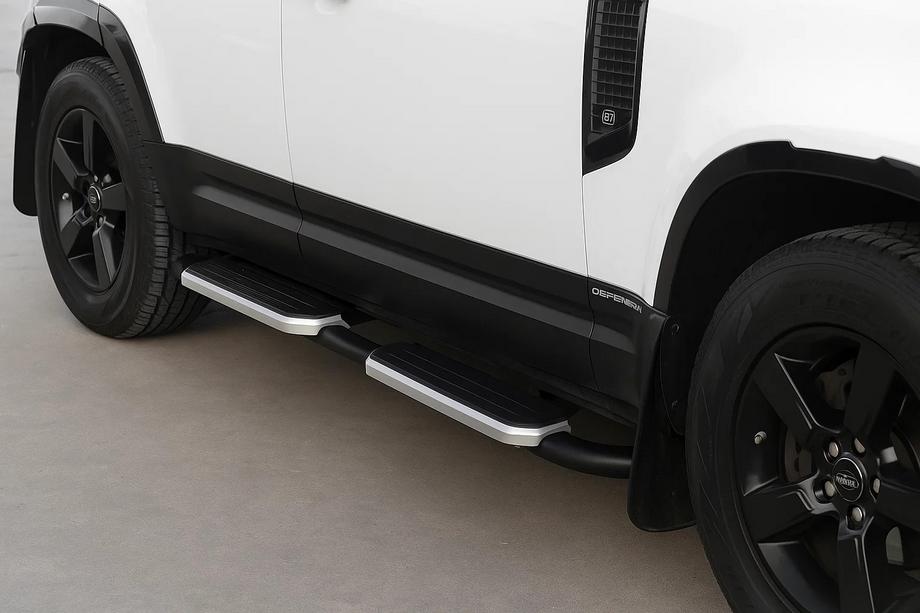 Land Rover Defender 2019– Side steps OEM Silver (voor 110/130, 2 stuks) Image
