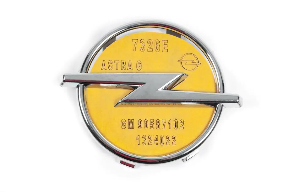 Opel Corsa C 2000–2006 Opel voor-embleem 9196806 (95 mm) Image