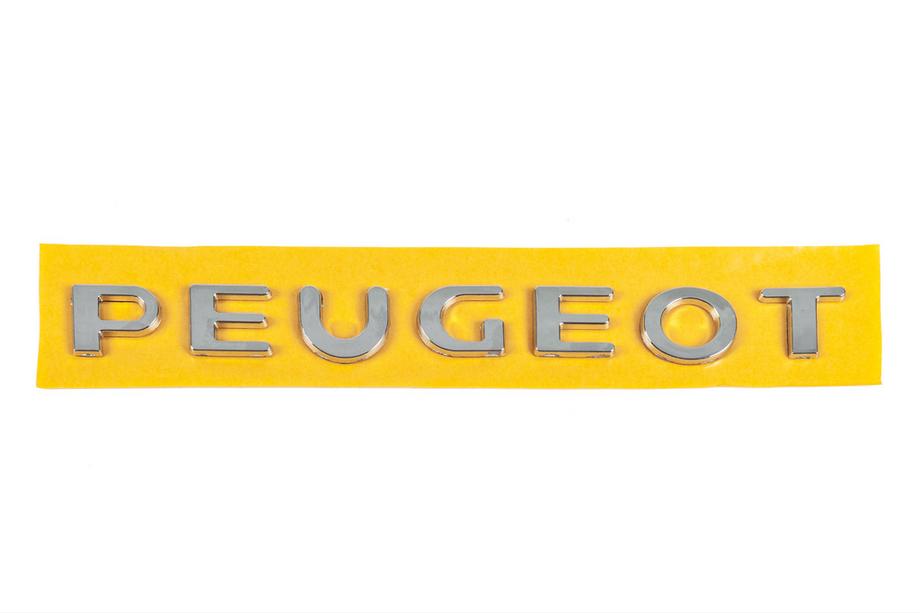 Peugeot 307 2001–2008 Peugeot opschrift 8666.31 (260 × 25 mm) Foto 1