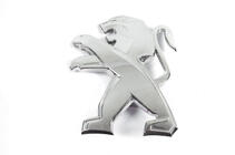 Peugeot 208 2012–2019 Achterklep embleem 9673873277 (80 x 70 mm) foto 2