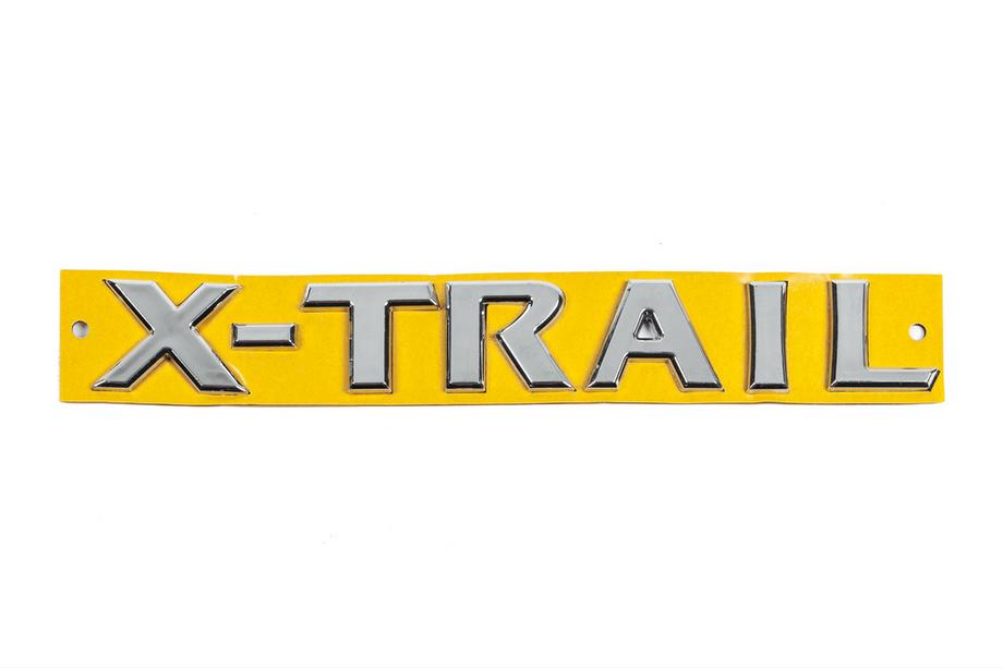 Nissan X-trail T30 2002–2007 X-Trail embleem 848951DA0B (214 x 28 mm) Image