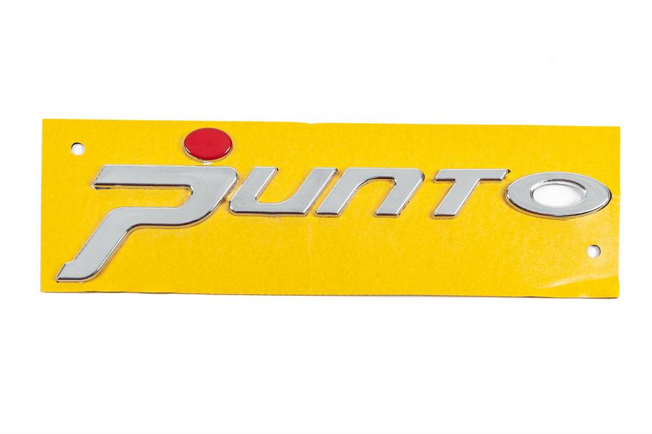 Fiat Punto Grande/EVO 2006–2018 Punto opschrift voor Grande (rode stip, 1518b) Image