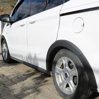 Wielkastverbreders (2014-2018, EuroCap) Ford Courier 2014–2023 foto 1