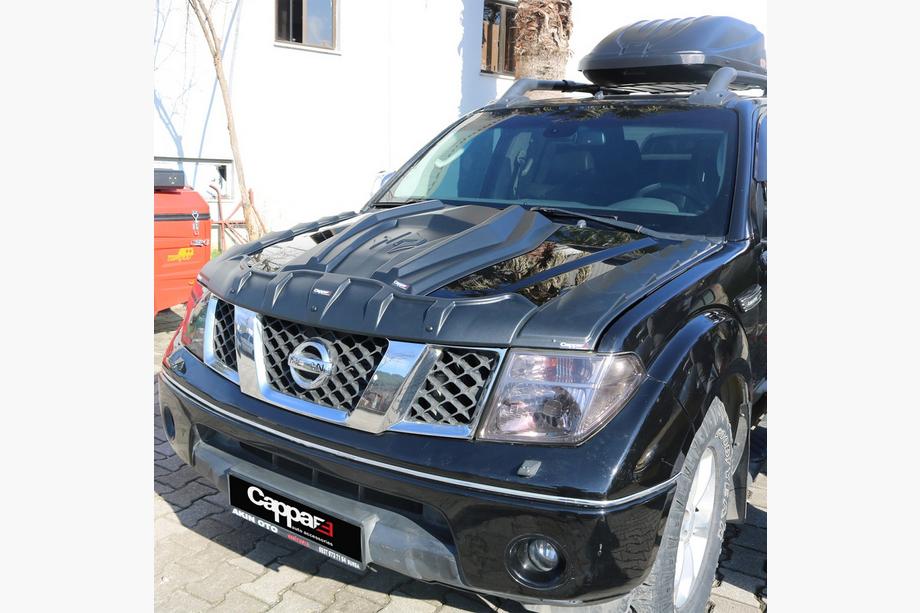Nissan Navara 2006–2015 Motorkap afdekset DRAGON (3-delig) Foto 4