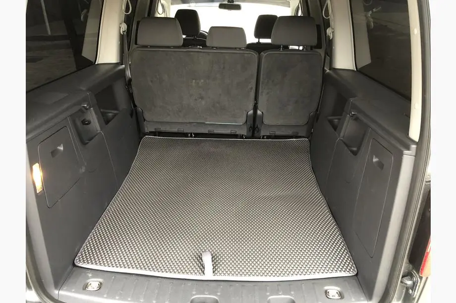 Volkswagen Caddy 2004–2010 Kofferbakmat V2 MAXI (EVA, zwart) Image