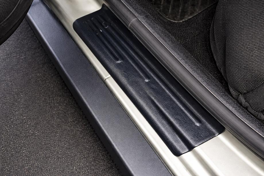 Renault Duster 2008–2017 EuroCap instaplijsten binnenzijde (4 stuks, ABS) Foto 2