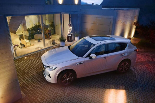 Review van de middelgrote crossover Mazda CX-60