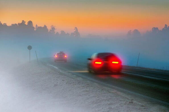 Zo rijd je veilig in de mist