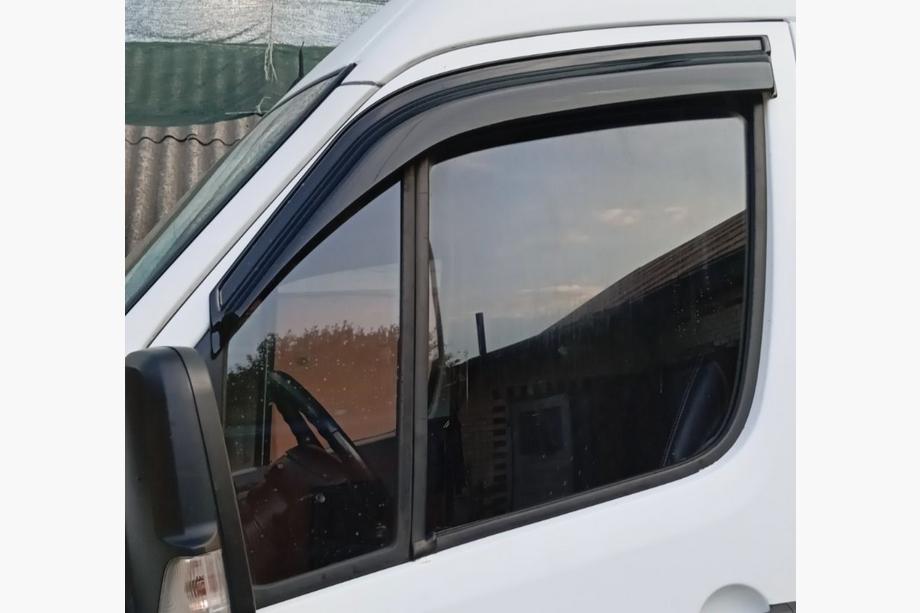 Mercedes Sprinter W906 2006–2018 Winddeflectoren voor zijruiten (2 stuks, EuroCap) Image